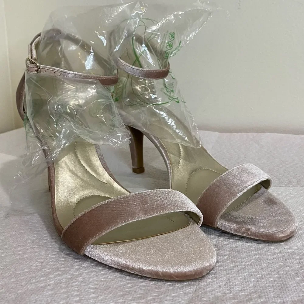 Bandolino Womens Madia Fabric Open Toe Ankle Strap Dark Blush heels 9.5